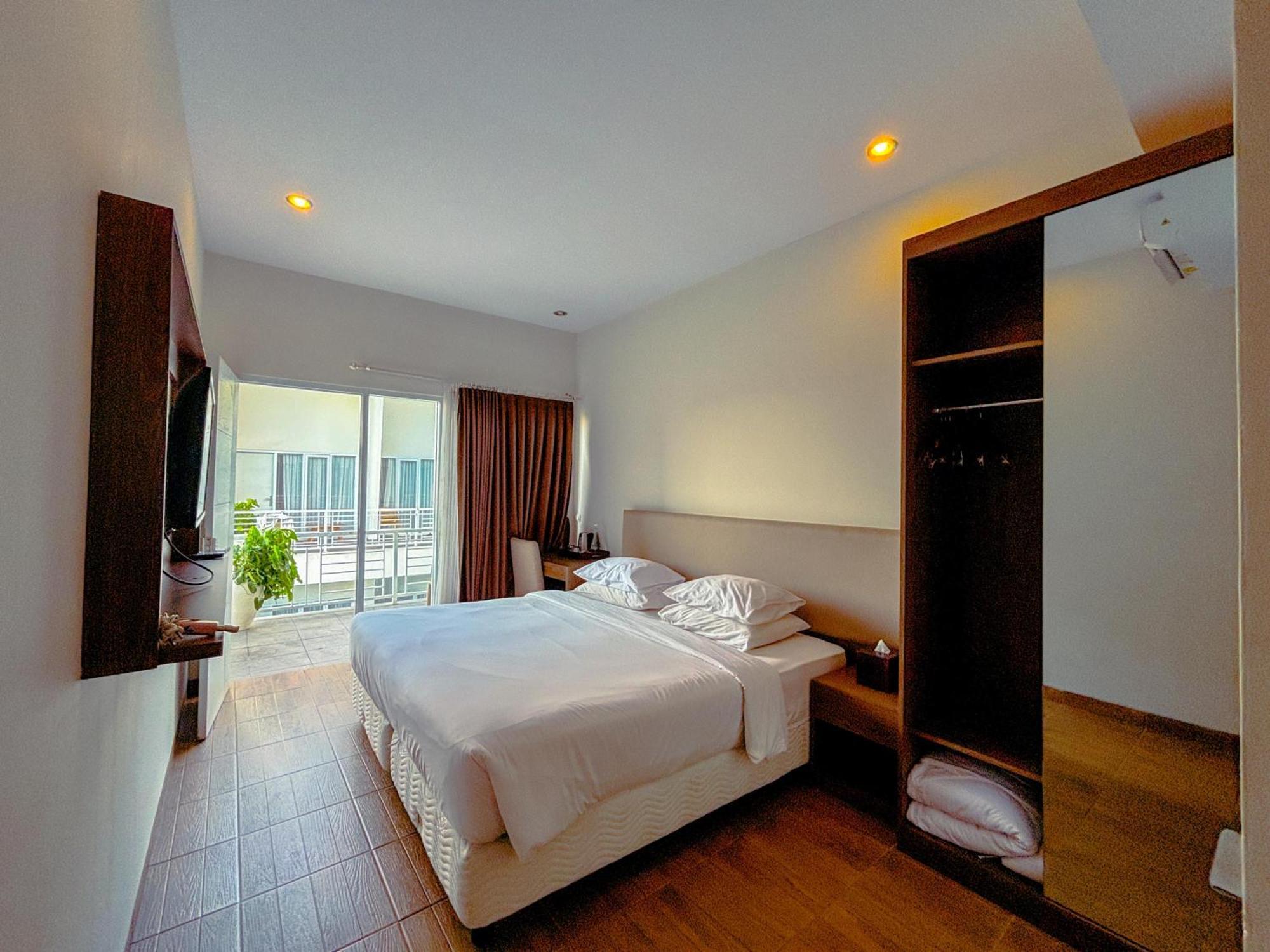 Casa Due Hotel Canggu  Exterior photo
